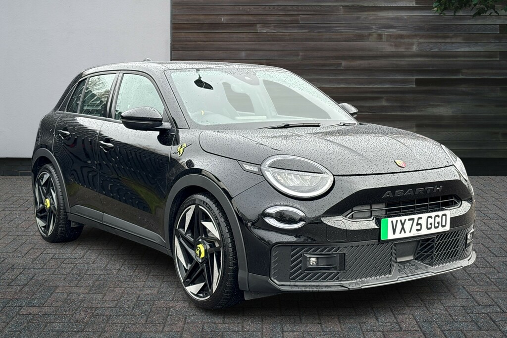 Abarth 600e 54Kwh Suv 240 Ps Black