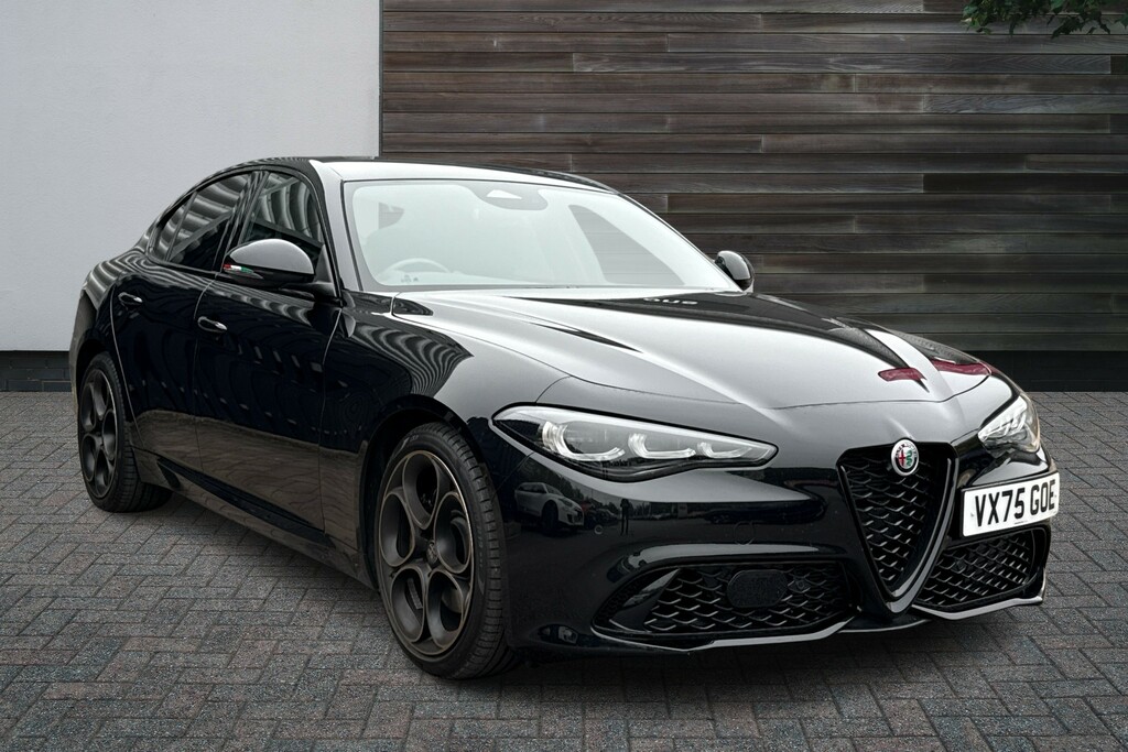 Alfa Romeo Giulia 2.0T Intensa Euro 6 Ss VX75GOE Black #2
