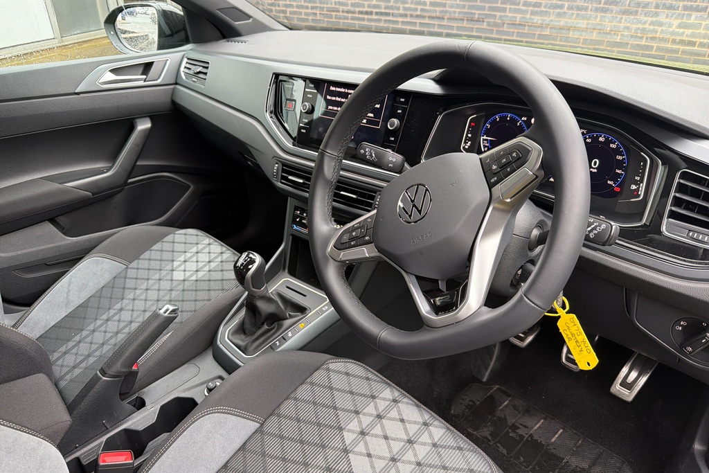 Volkswagen Taigo 1.0 Tsi 115 Black Edition DY75YUO Black #6
