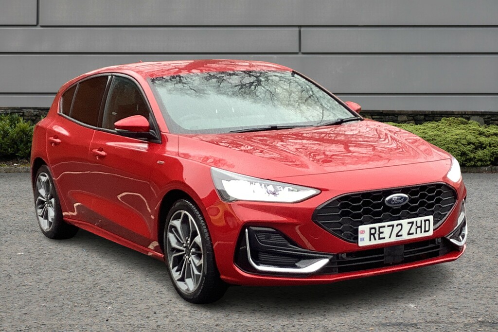 Ford Focus St-line Vignale Red