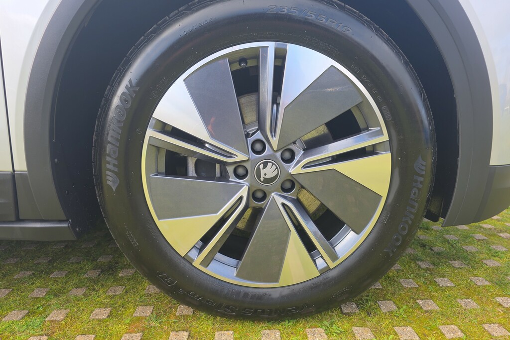 Skoda Elroq 150Kw 60 Edition 63Kwh BD25HVW Silver #5