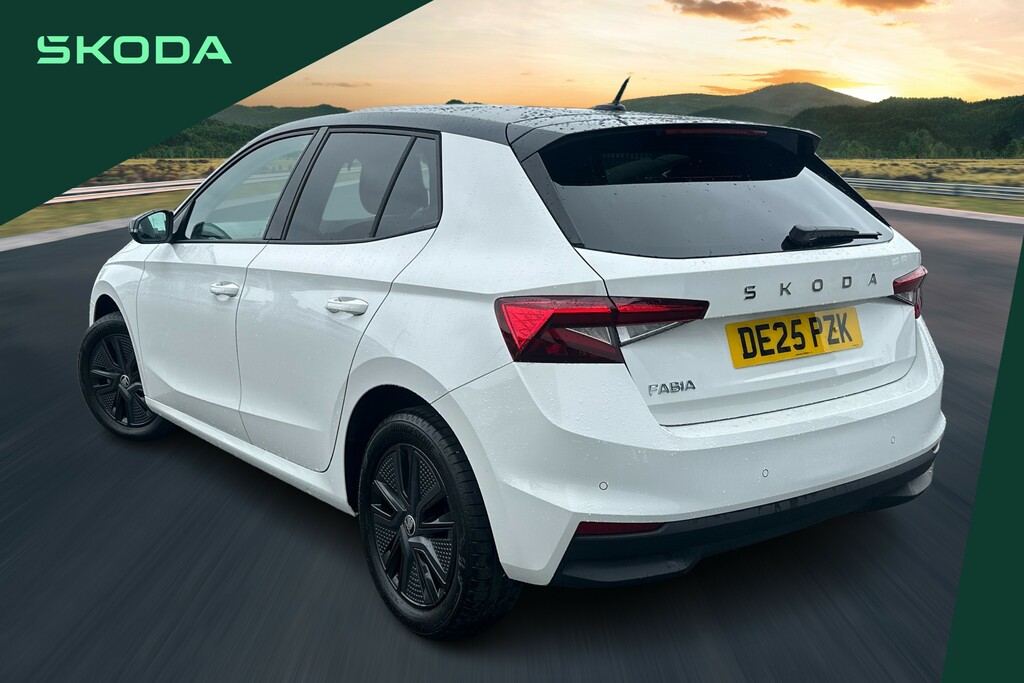 Skoda Fabia 1.0 Tsi 116 Design Edition Dsg DE25PZK White #3