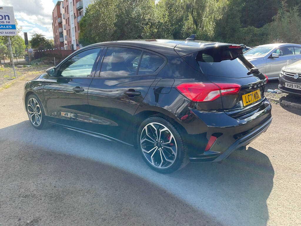 Ford Focus 1.5 Ecoblue 120 St-line X LC71WOU Black #4