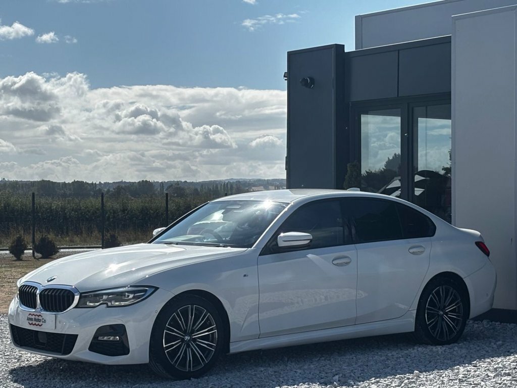 BMW 3 Series 2L M Sport DX69JMC White #3