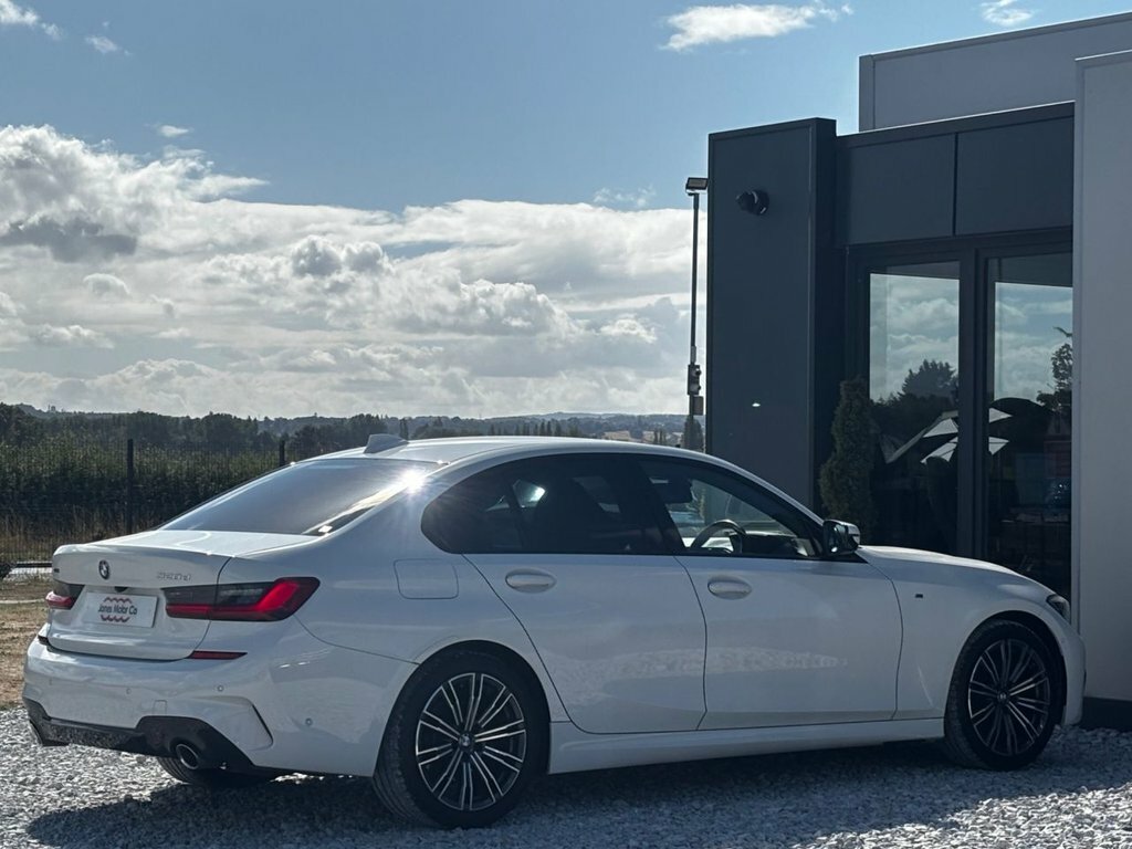 BMW 3 Series 2L M Sport DX69JMC White #5