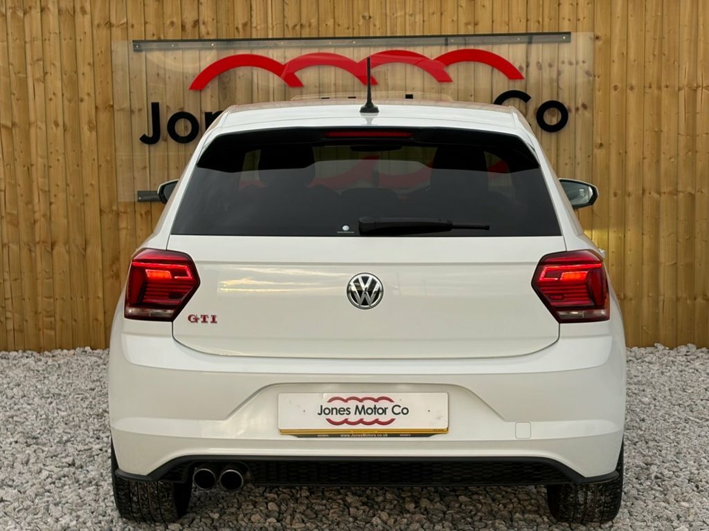 Volkswagen Polo 2L Gti White #4