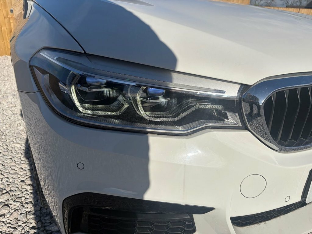BMW 5 Series 2L M Sport DH68MCJ White #6