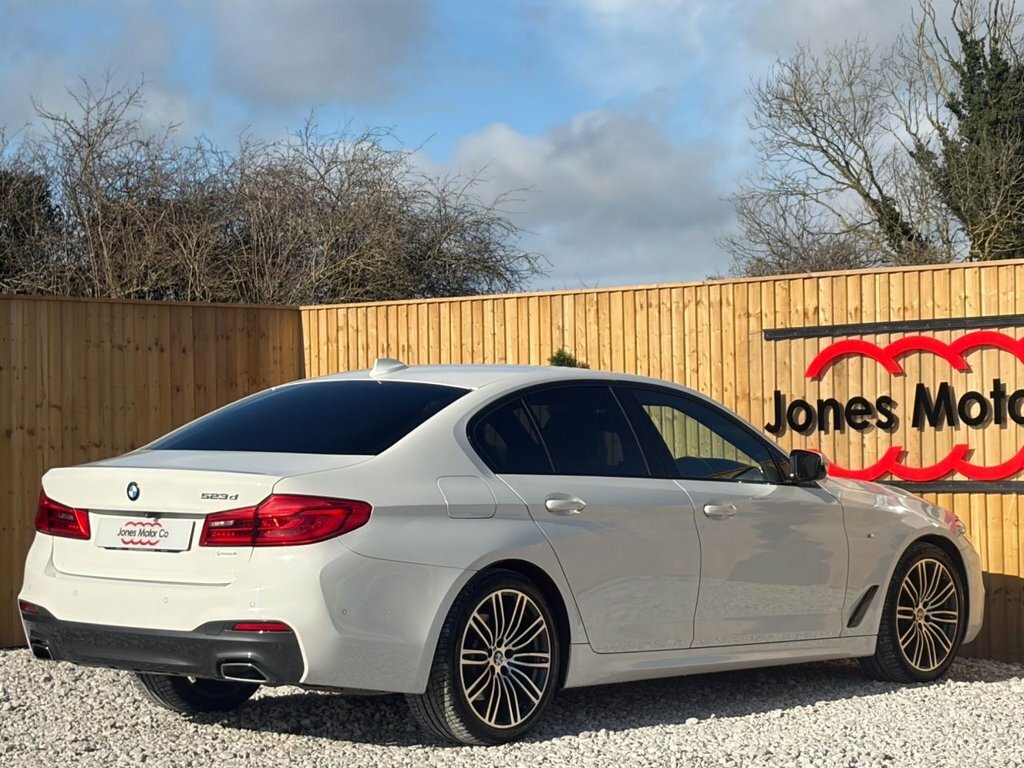 BMW 5 Series 2L M Sport DH68MCJ White #5