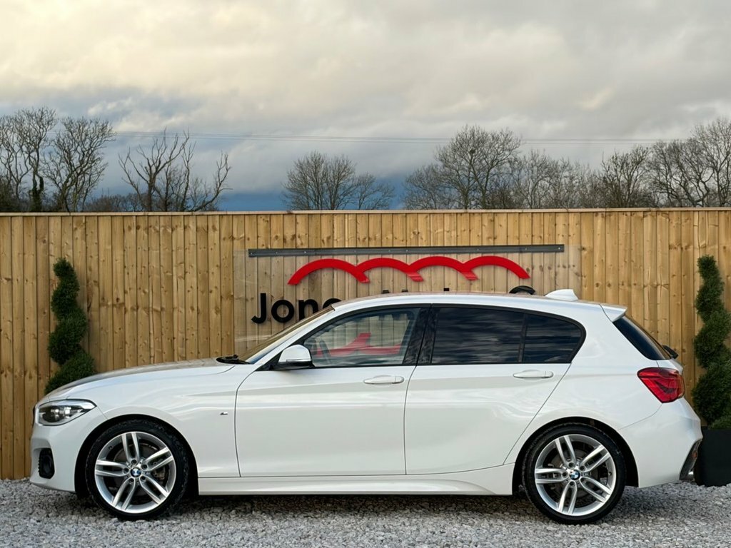 BMW 1 Series 2L M Sport White #4