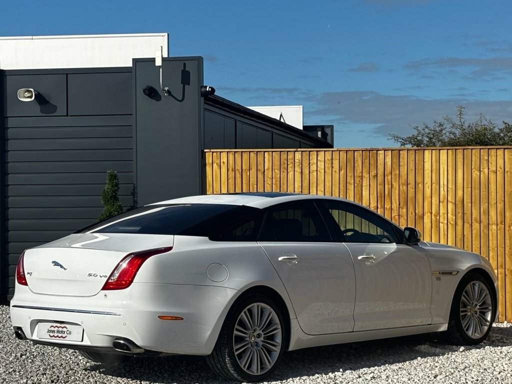 Jaguar XJ Saloon XJ58DAV White #4