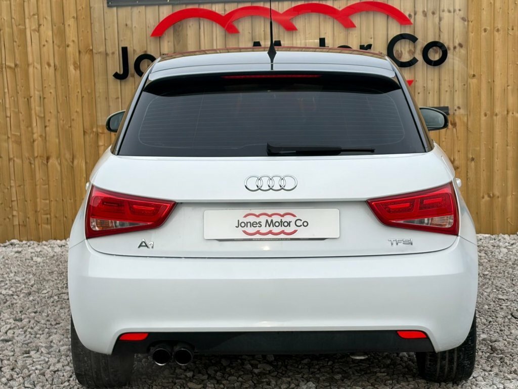 Audi A1 1L Sport White #4