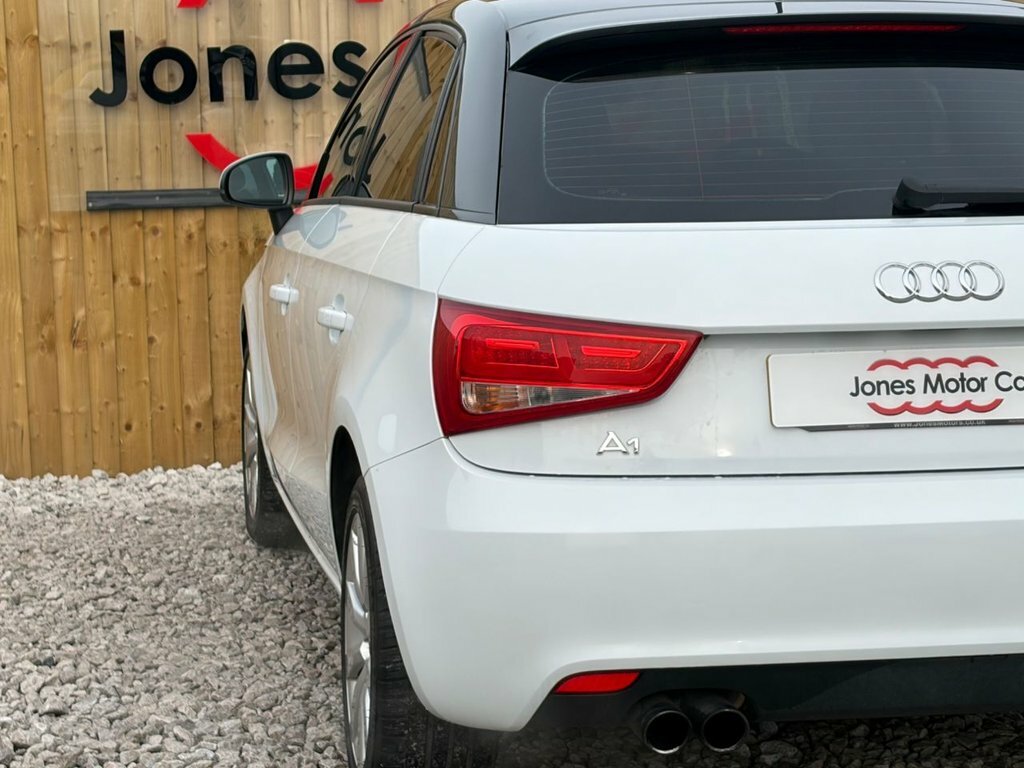 Audi A1 1L Sport White #6