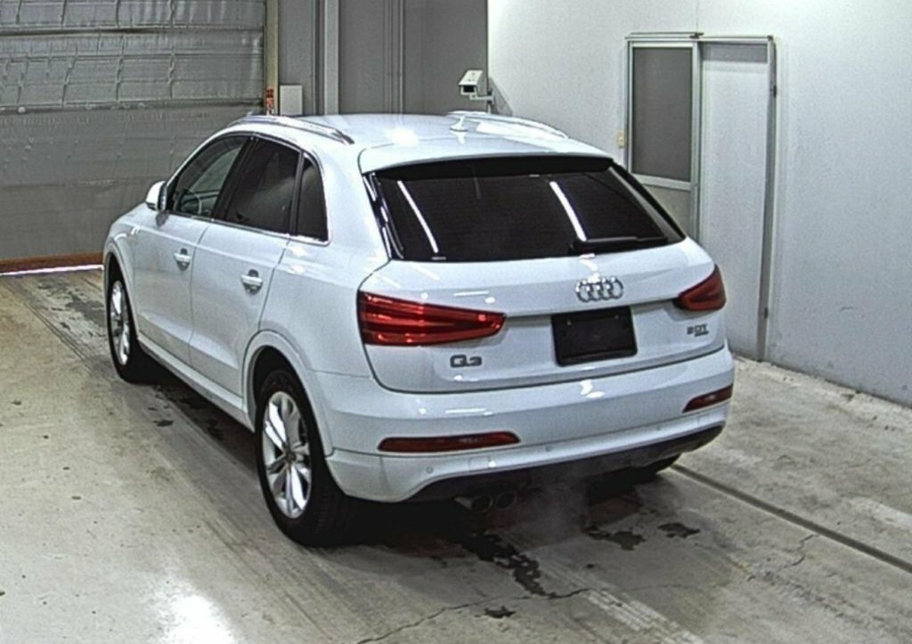Audi Q3 2L Se White #2