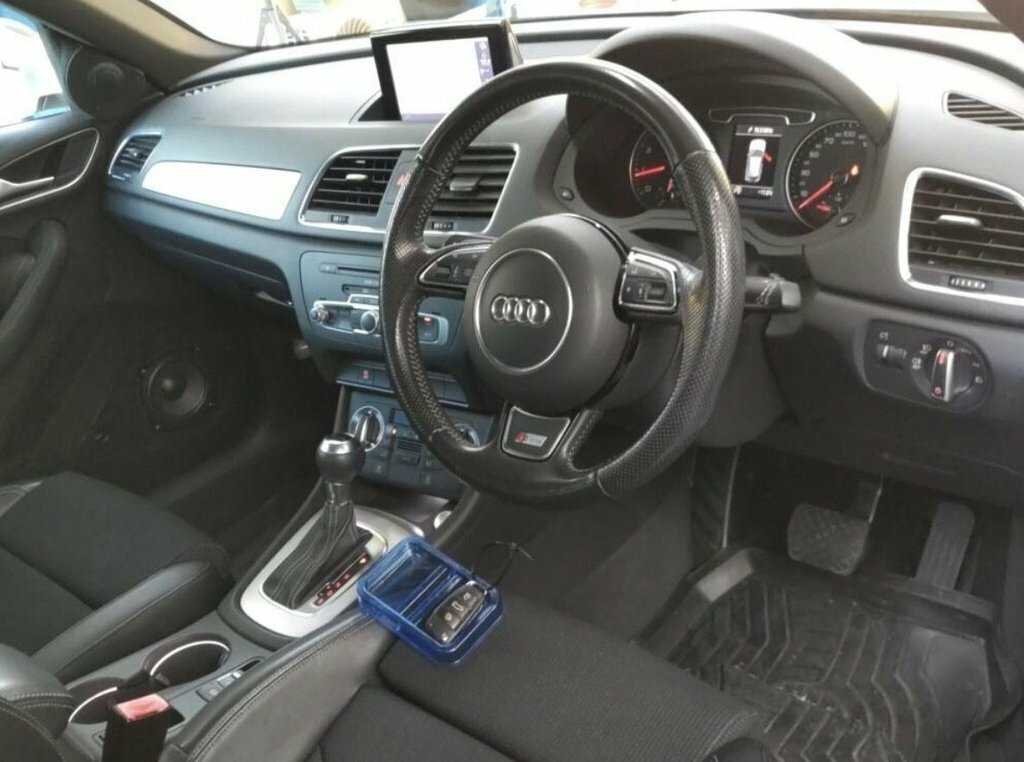 Audi Q3 2L S Line White #5