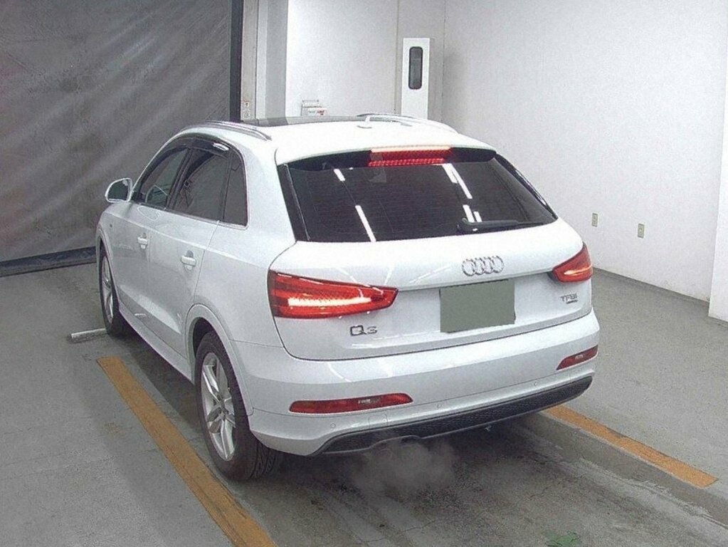 Audi Q3 2L S Line White #3