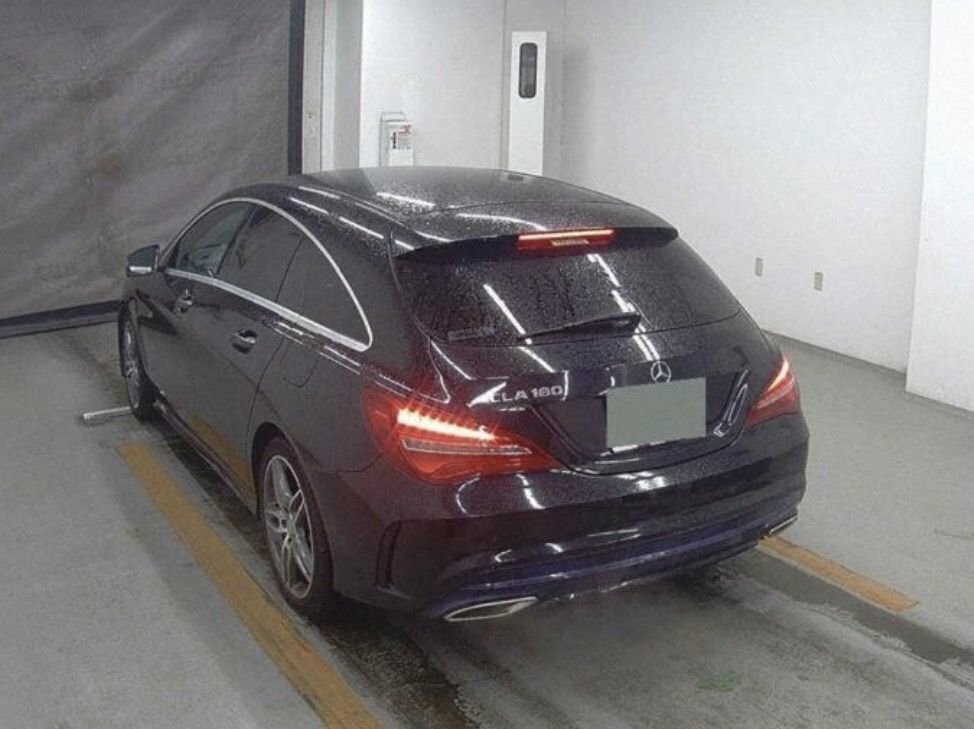 Mercedes-Benz CLA Class 1.6L Amg Line Edition Black #2