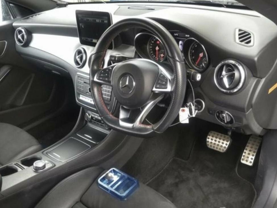 Mercedes-Benz CLA Class 1.6L Amg Line Edition Black #5