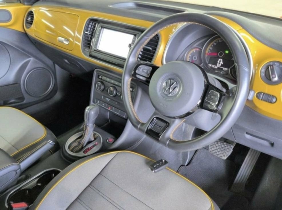 Volkswagen Beetle 1.4L Dune Yellow #5