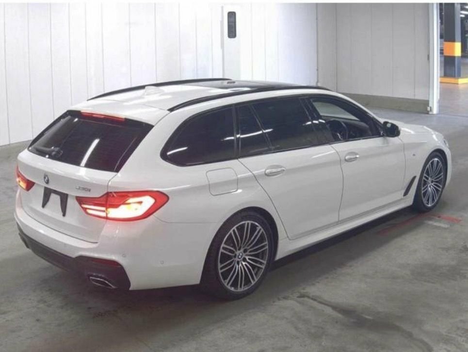 BMW 5 Series 2L M Sport White #4