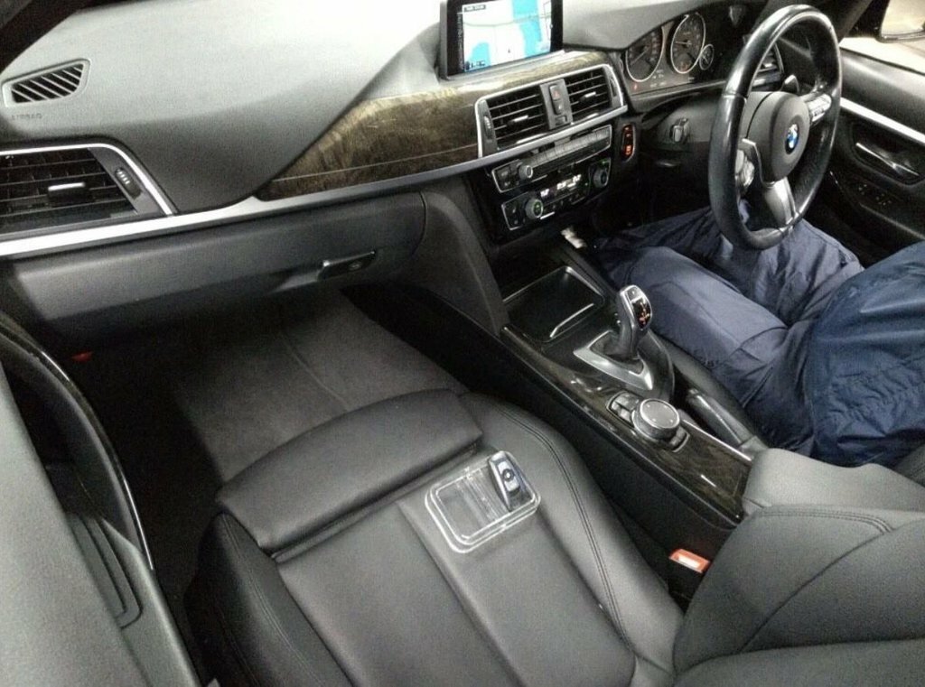 BMW 3 Series 2L M Sport AO65JMC Black #5