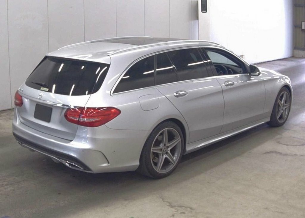 Mercedes-Benz C Class 2L Amg Line Silver #4