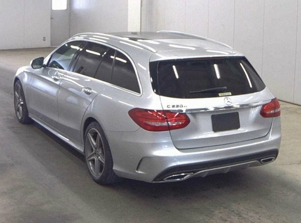 Mercedes-Benz C Class 2L Amg Line Silver #3