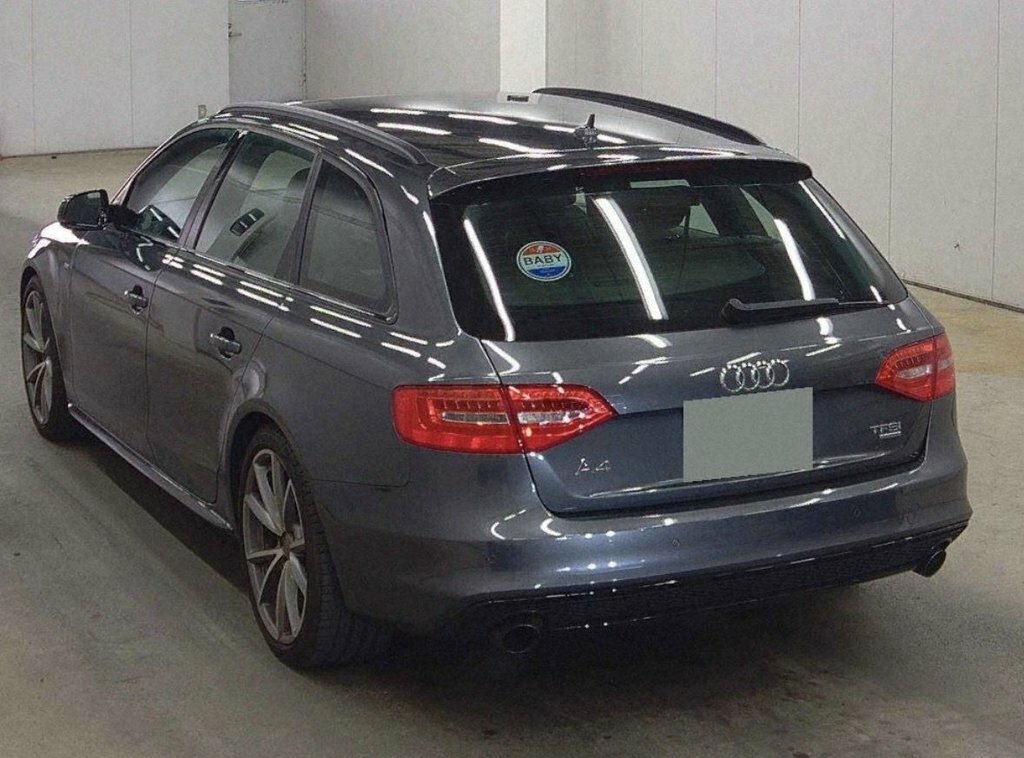 Audi A4 Avant 2L Black Edition Grey #3