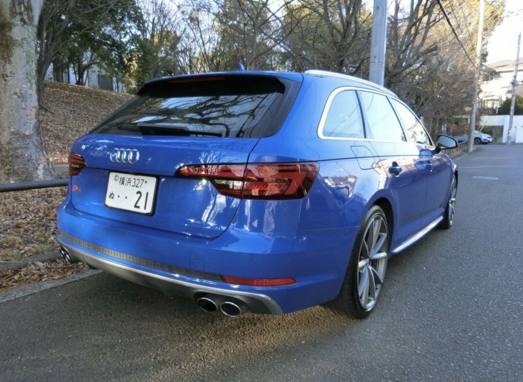 Audi S4 Estate YN67CMJ Blue #3