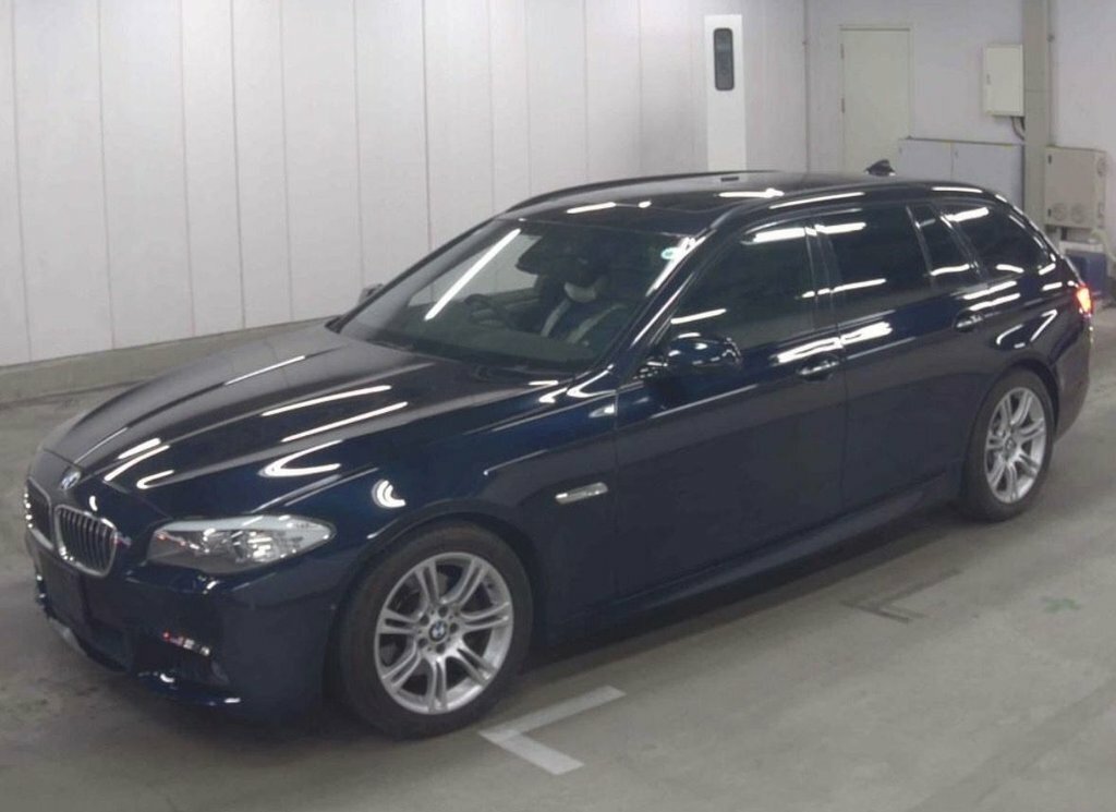 BMW 5 Series 2L M Sport Black #2