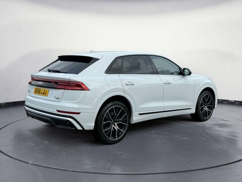 Audi Q8 3.0 Q8 Vorsprung DE68LUJ White #5