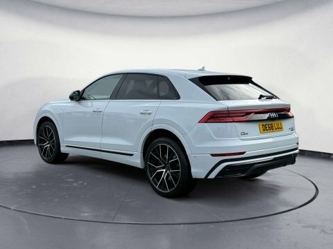 Audi Q8 3.0 Q8 Vorsprung DE68LUJ White #3