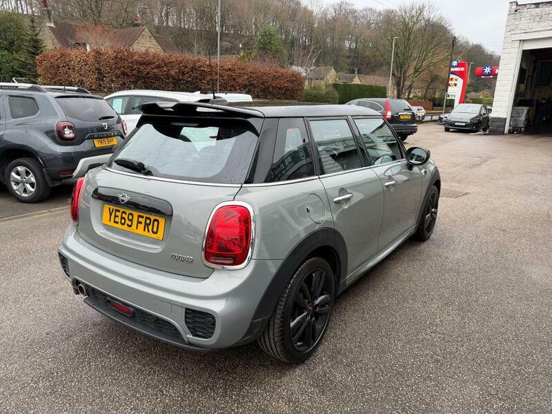 Mini Hatch 1.5-cooper-sport-hatchback-5dr-petrol-manual-euro- YE69FRO Grey #5