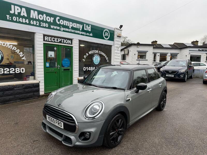 Mini Hatch 1.5-cooper-sport-hatchback-5dr-petrol-manual-euro- Grey