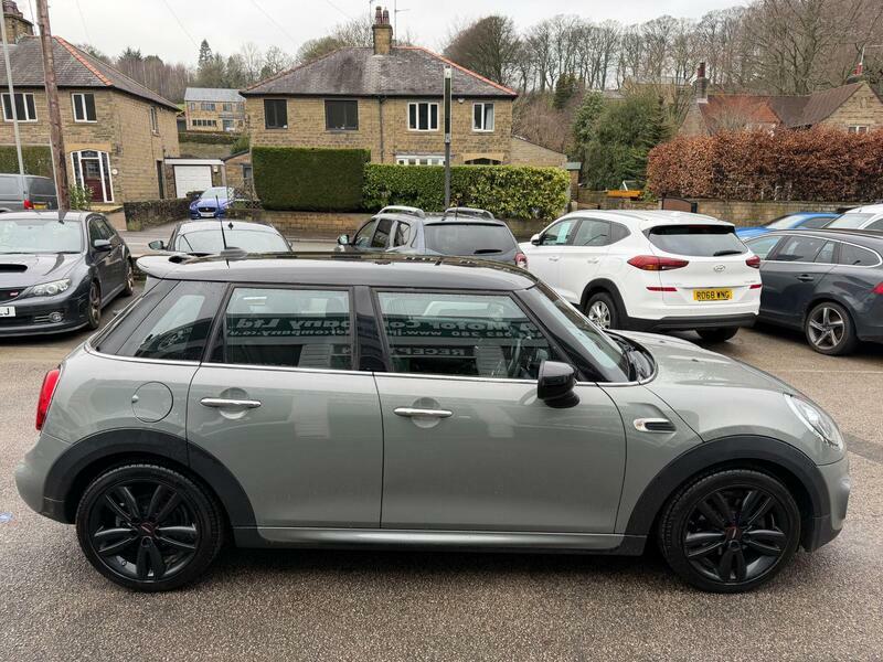 Mini Hatch 1.5-cooper-sport-hatchback-5dr-petrol-manual-euro- YE69FRO Grey #6