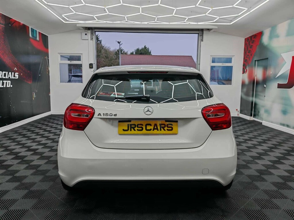 Mercedes-Benz A Class D Se YJ18VKP White #5