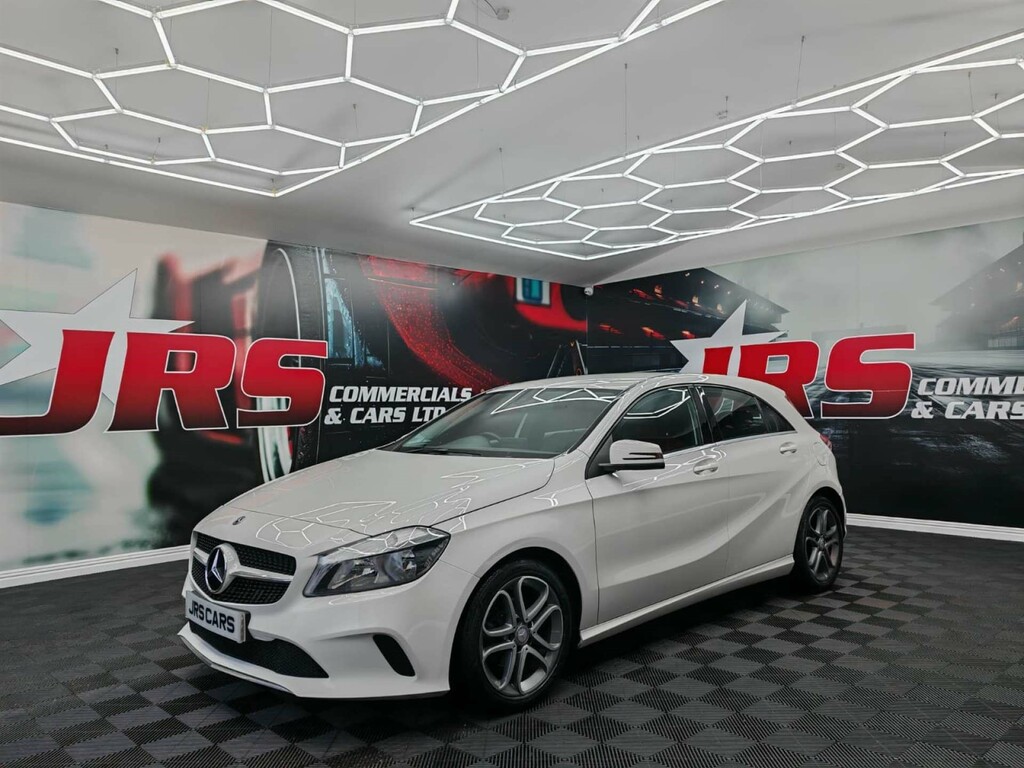 Mercedes-Benz A Class D Se YJ18VKP White #3