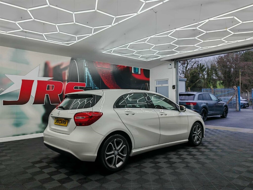 Mercedes-Benz A Class D Se YJ18VKP White #6