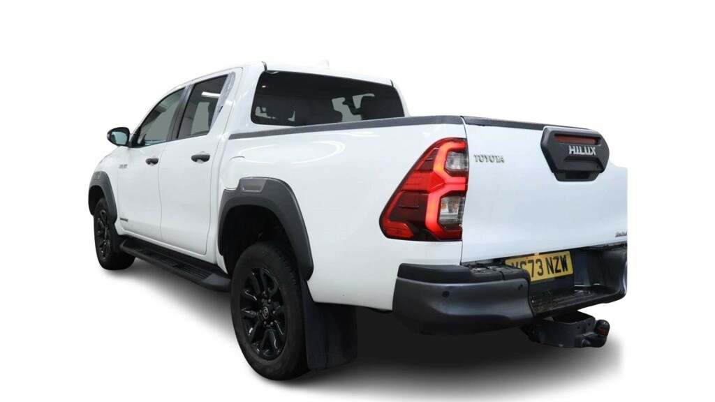 Toyota HILUX Hi-luxury Invincible X D-4d 4Wd Double Cab 4W YC73NZW #3