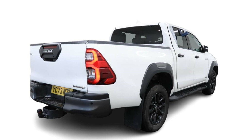 Toyota HILUX Hi-luxury Invincible X D-4d 4Wd Double Cab 4W YC73NZW #5