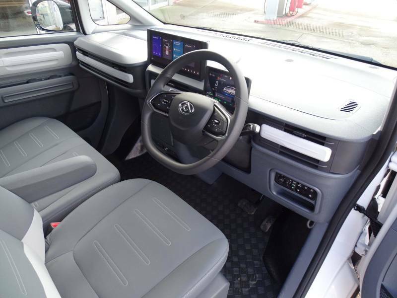 Maxus eDeliver 5 64Kwh Panel Van 6Dr L2 H2 163 Ps Grey #2