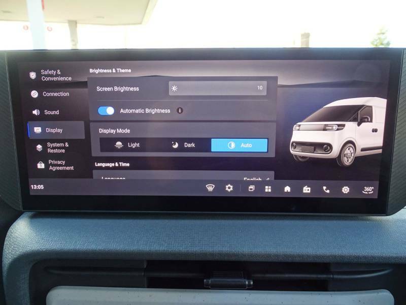 Maxus eDeliver 5 64Kwh Panel Van 6Dr L2 H2 163 Ps Grey #38