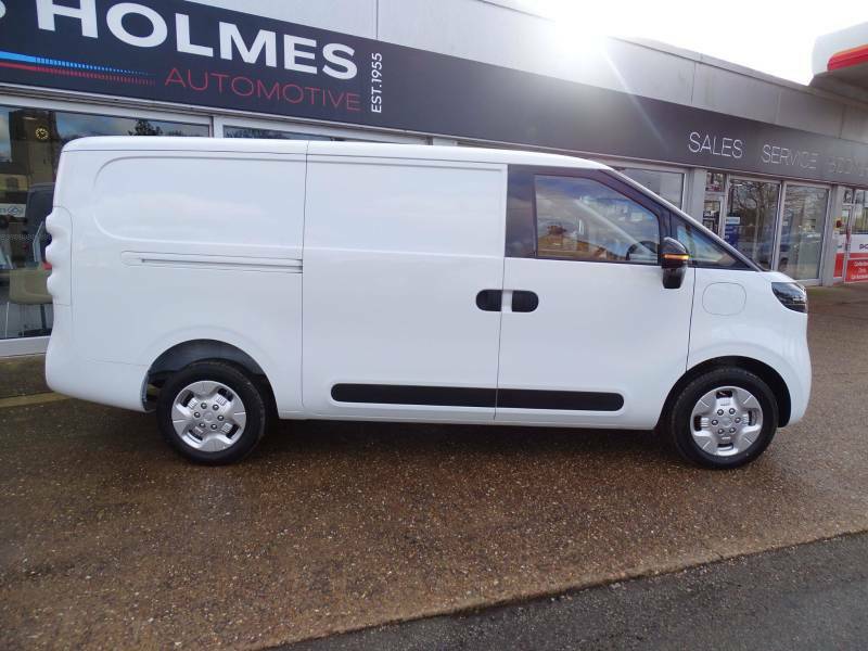 Maxus eDeliver 5 64Kwh Panel Van 6Dr L2 H2 163 Ps Grey #3
