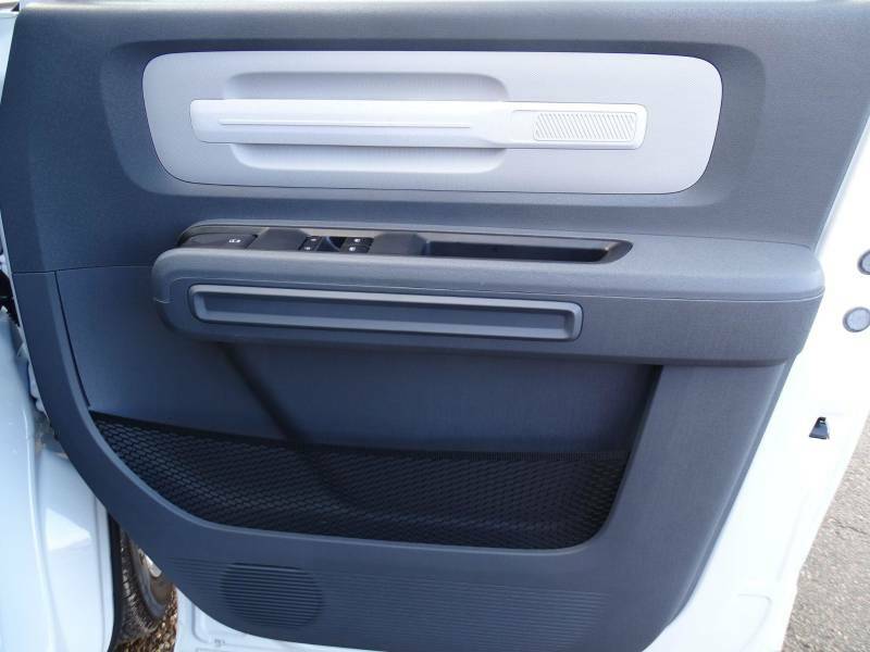 Maxus eDeliver 5 64Kwh Panel Van 6Dr L2 H2 163 Ps Grey #49