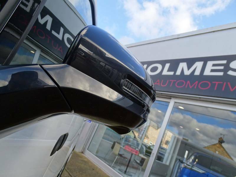 Maxus eDeliver 5 64Kwh Panel Van 6Dr L2 H2 163 Ps Grey #53