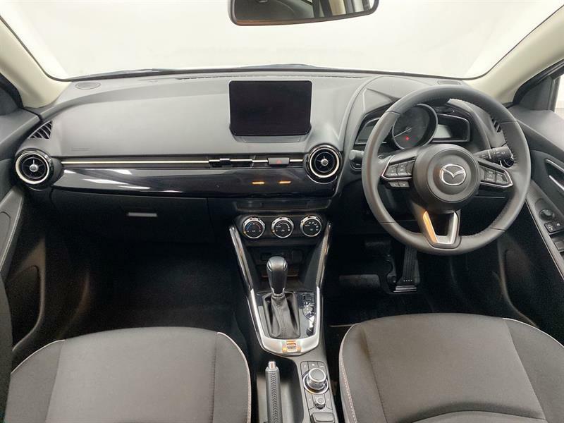 Mazda 2 1.5 Skyactiv G Exclusive-line LR74RUH White #4
