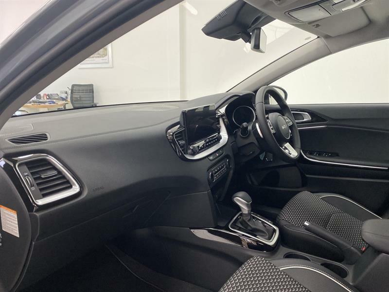 Kia Xceed 1.0T Gdi Isg 113 Pure Dct CU75WRW Silver #2