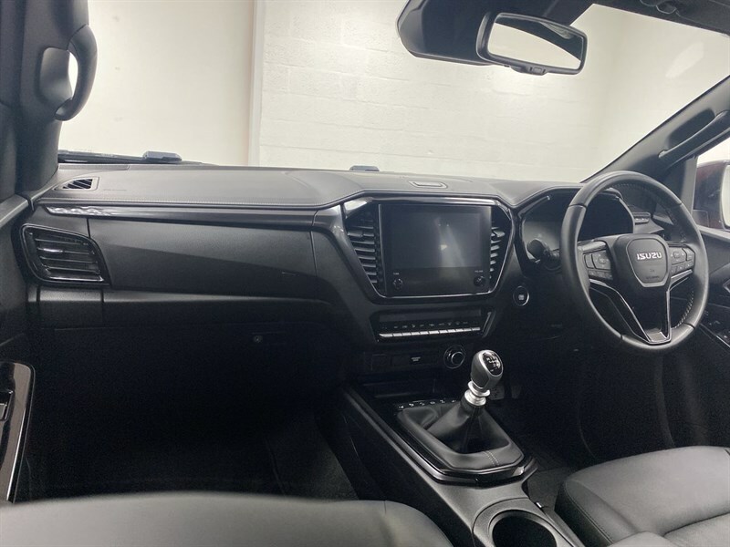 Isuzu D-Max 1.9 V-cross Double Cab 4X4 Orange #2