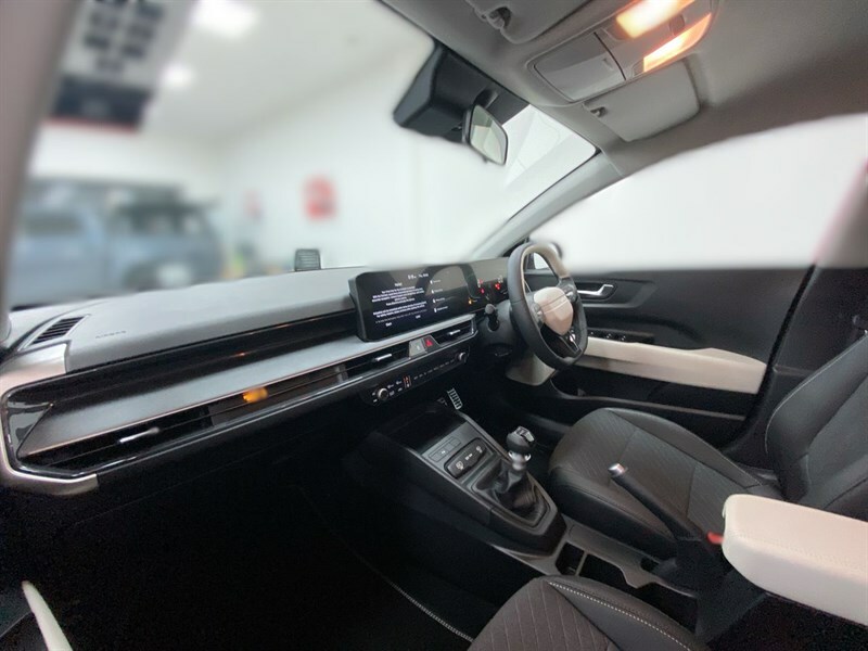 Kia Stonic 1.0T Gdi 48V 113 Gt-line Red #2