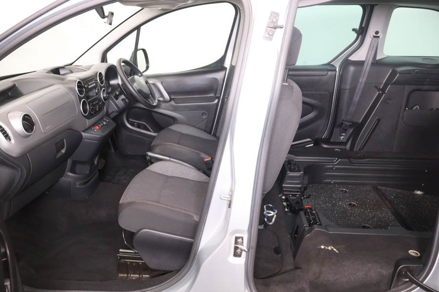 Peugeot Partner Tepee Tepee 1.6 Bluehdi Active Silver #5