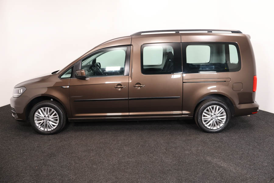 Volkswagen Caddy Maxi Life 1.4 Tsi Liberty Maxi Life Brown #4